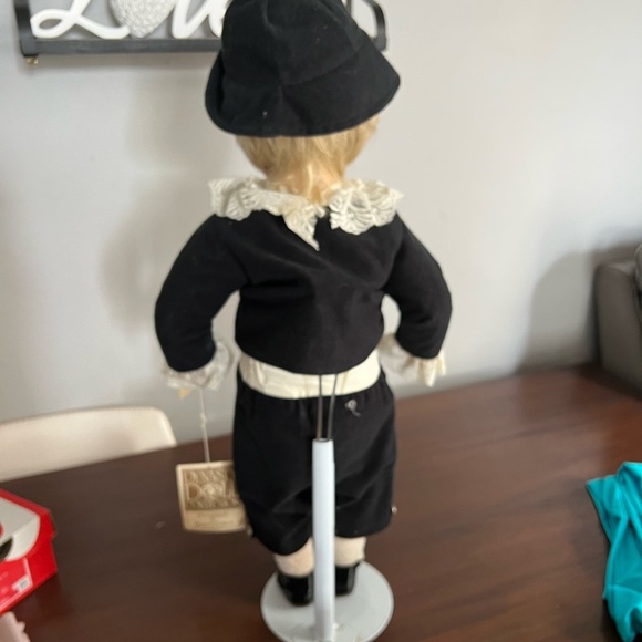 Dynasty Doll Collection - TORY - RARE Collectable Antique Vintage - Picture 3 of 6